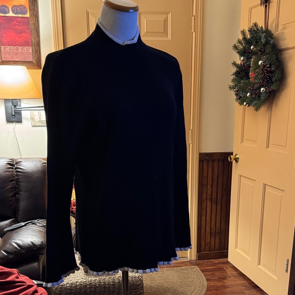 Calvin Klein Black Turtleneck Sweater white ruffle trim at neck cuffs bottom XL